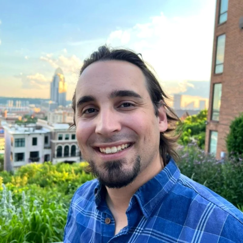 Nick Georgescu, VP of Technology at SYRV.AI, enterprise architect with 20+ years experience